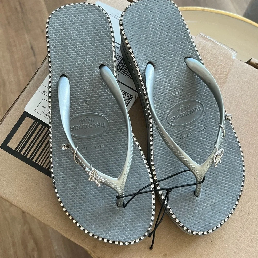 Vintage y2k Havaianas Gray Rhinestone-Trim Wedge Sandals
